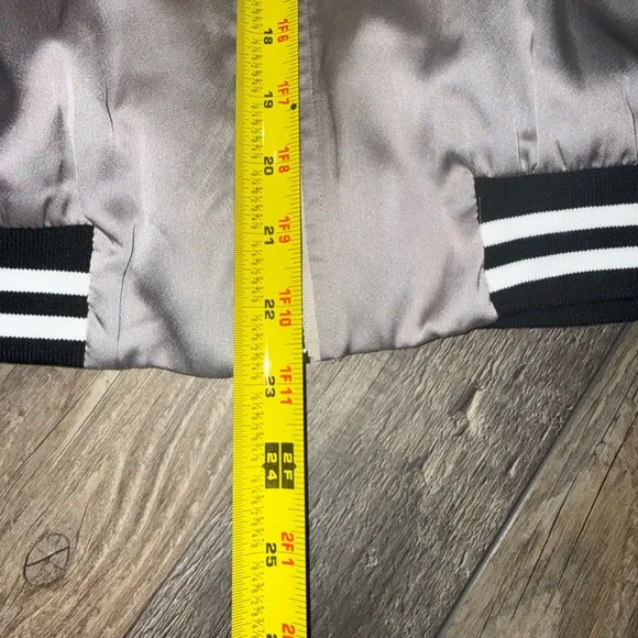 Sub Urban Riot NWT Small Bomber Jacket - Picture 6 of 7